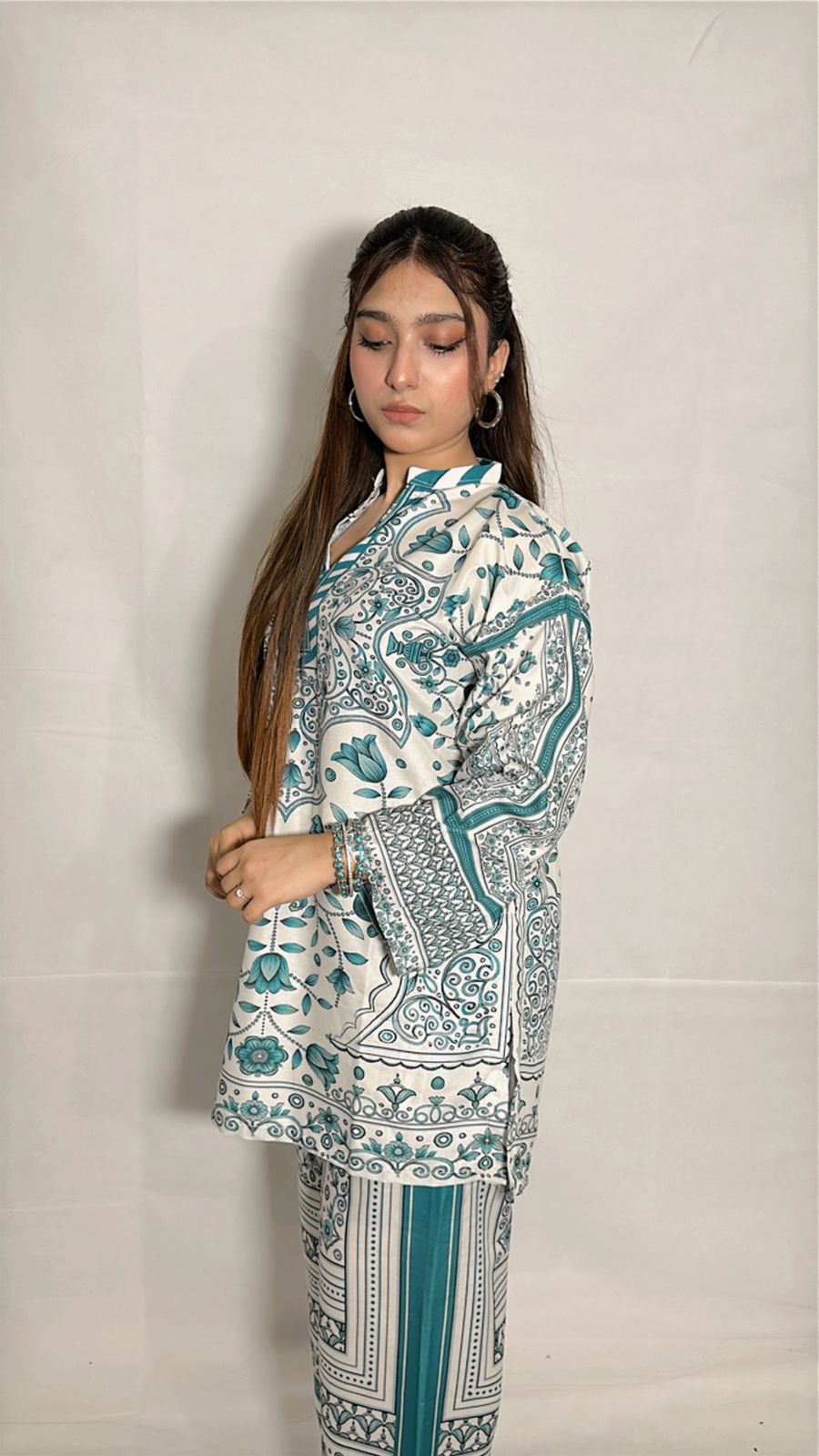 Teal Mosaic 2-Piece Ensemble