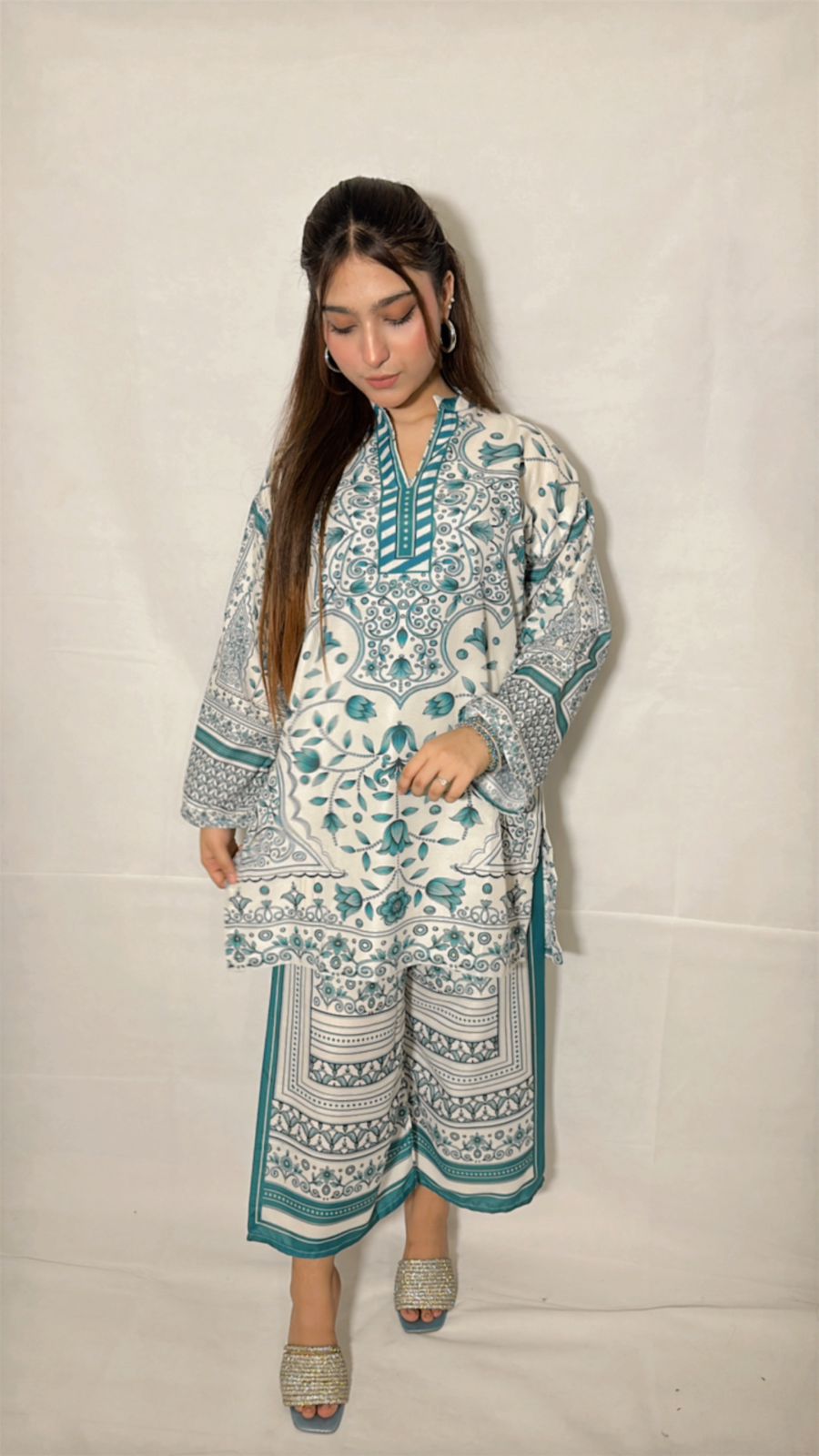 Teal Mosaic 2-Piece Ensemble