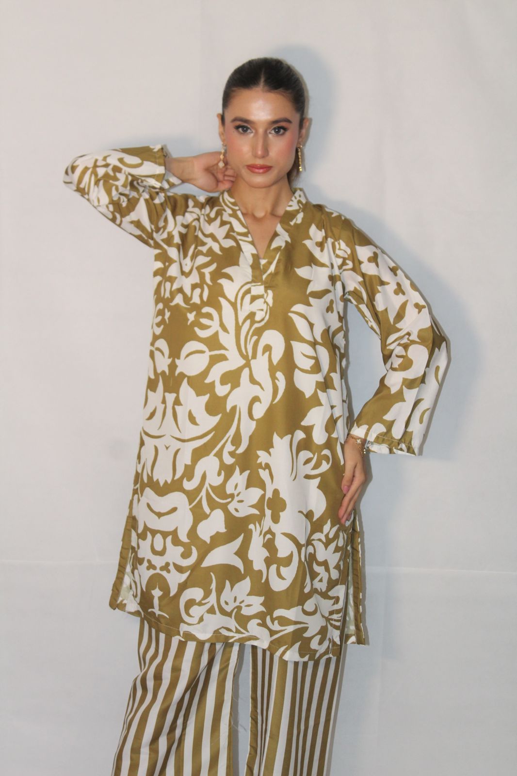 Heritage Vine 2-Piece Set