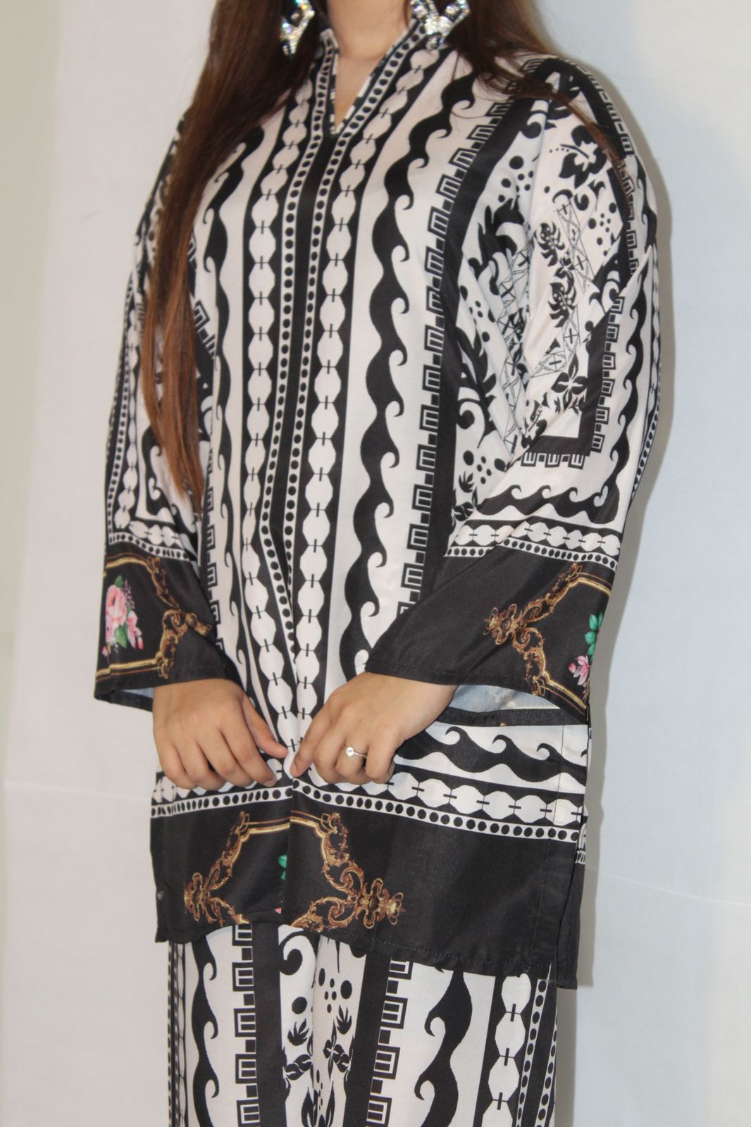Noir Grace 2-Piece Ensemble
