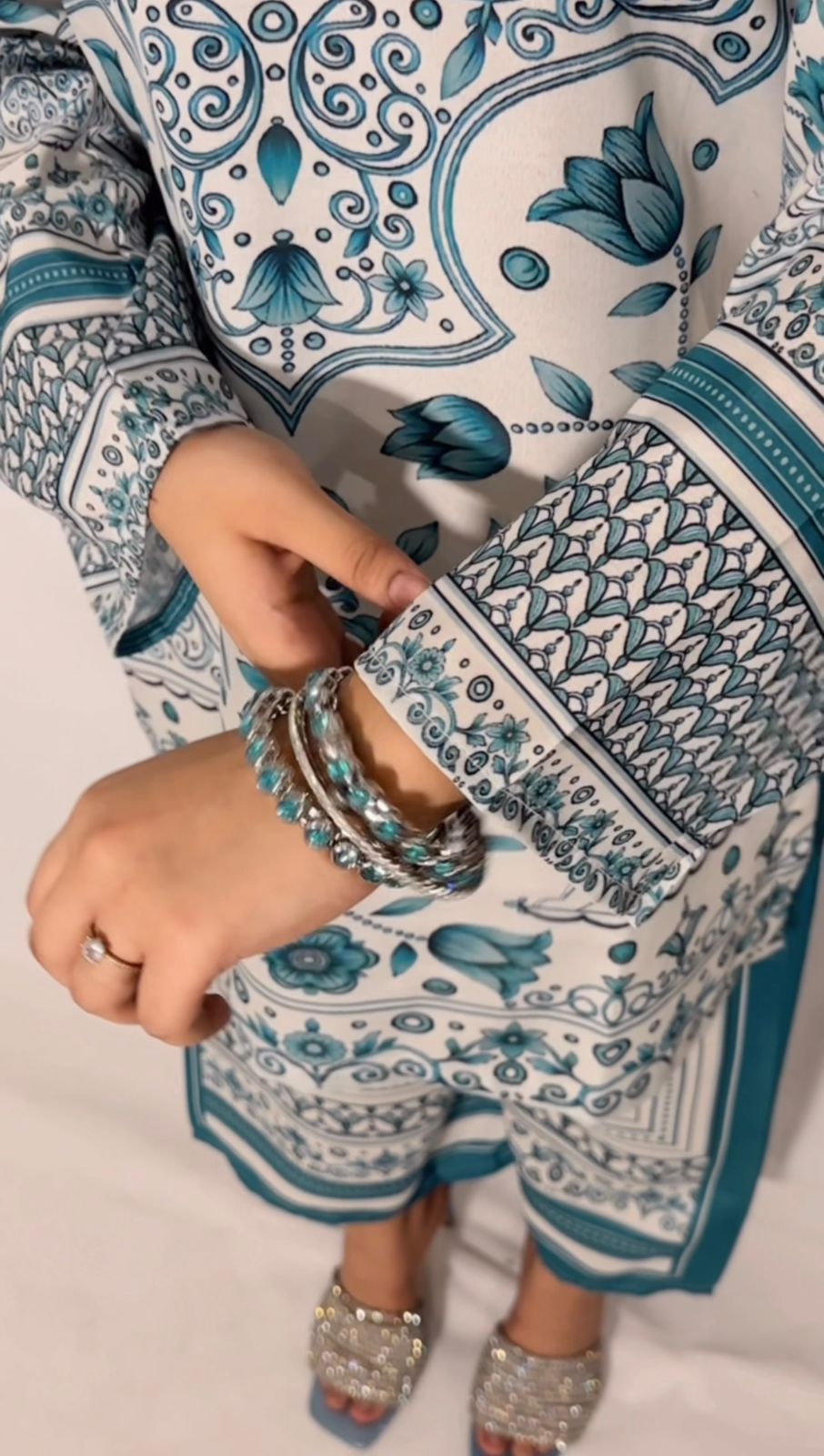 Teal Mosaic 2-Piece Ensemble